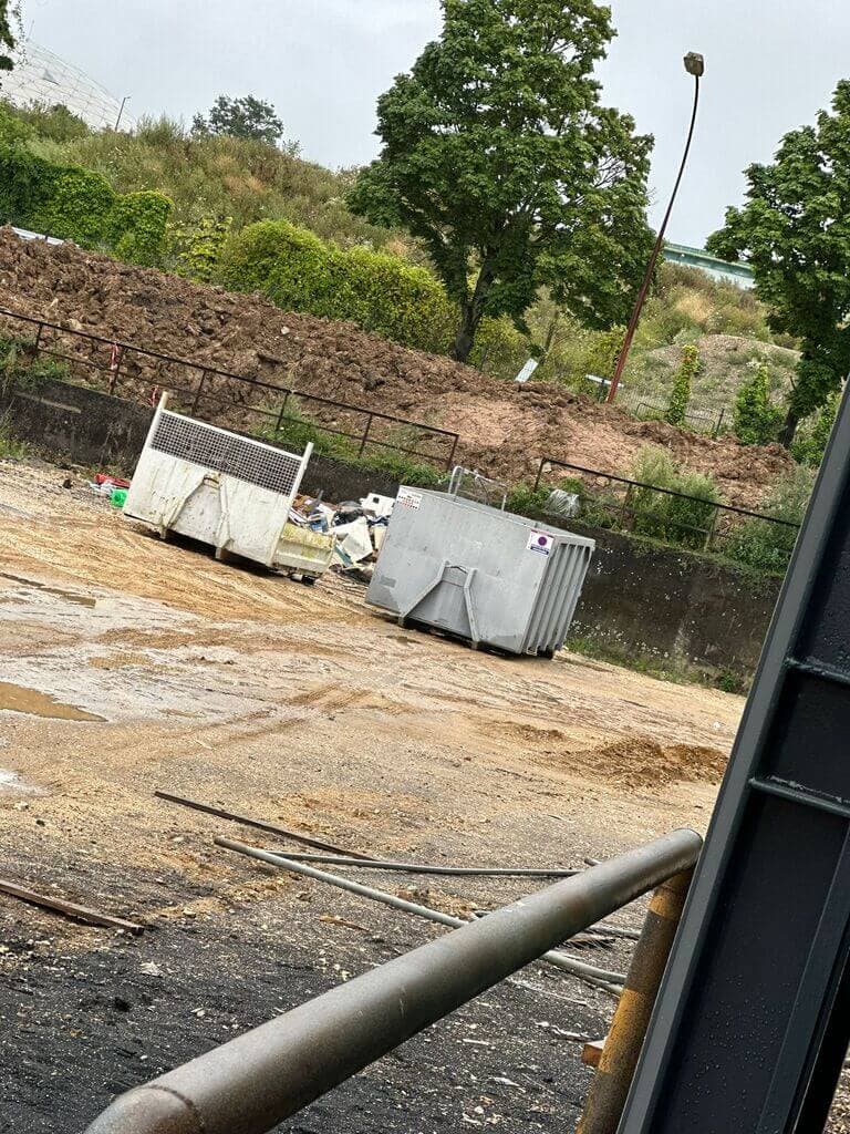Location de benne à Dieppe (76) : déchets verts, débarras et gravats