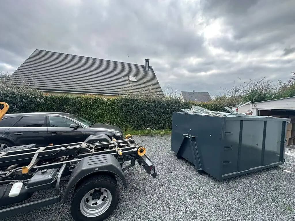 Location d’une benne 10m³ à Pont-Audemer (27) pour la ferraille